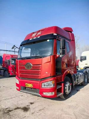 FAW 사용 된 중량 6x4 550hp J6P 트랙터 트럭